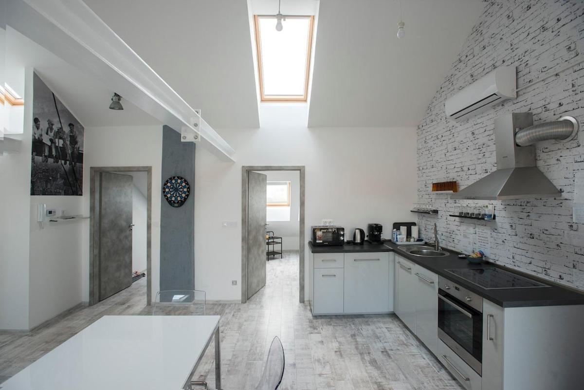 8X8 Tetoter Apartman 세게드 외부 사진