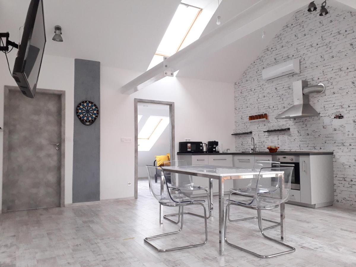 8X8 Tetoter Apartman 세게드 외부 사진